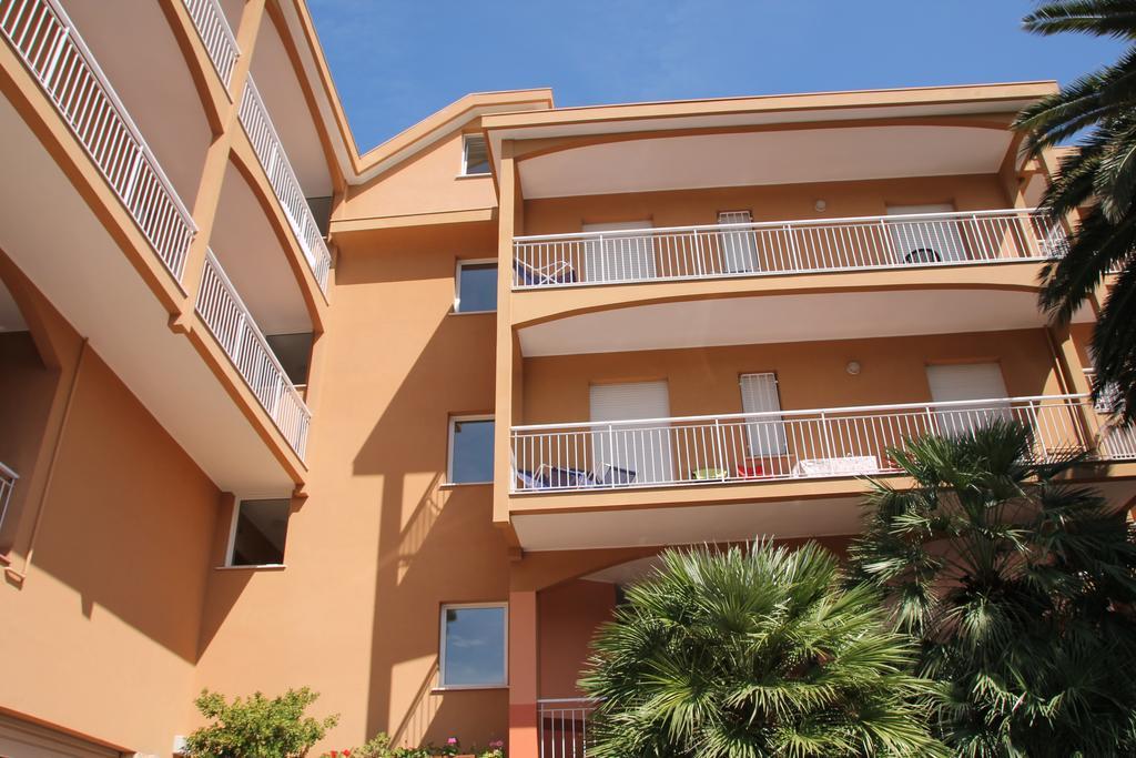Residence Orchidea Pietra Ligure Exterior photo